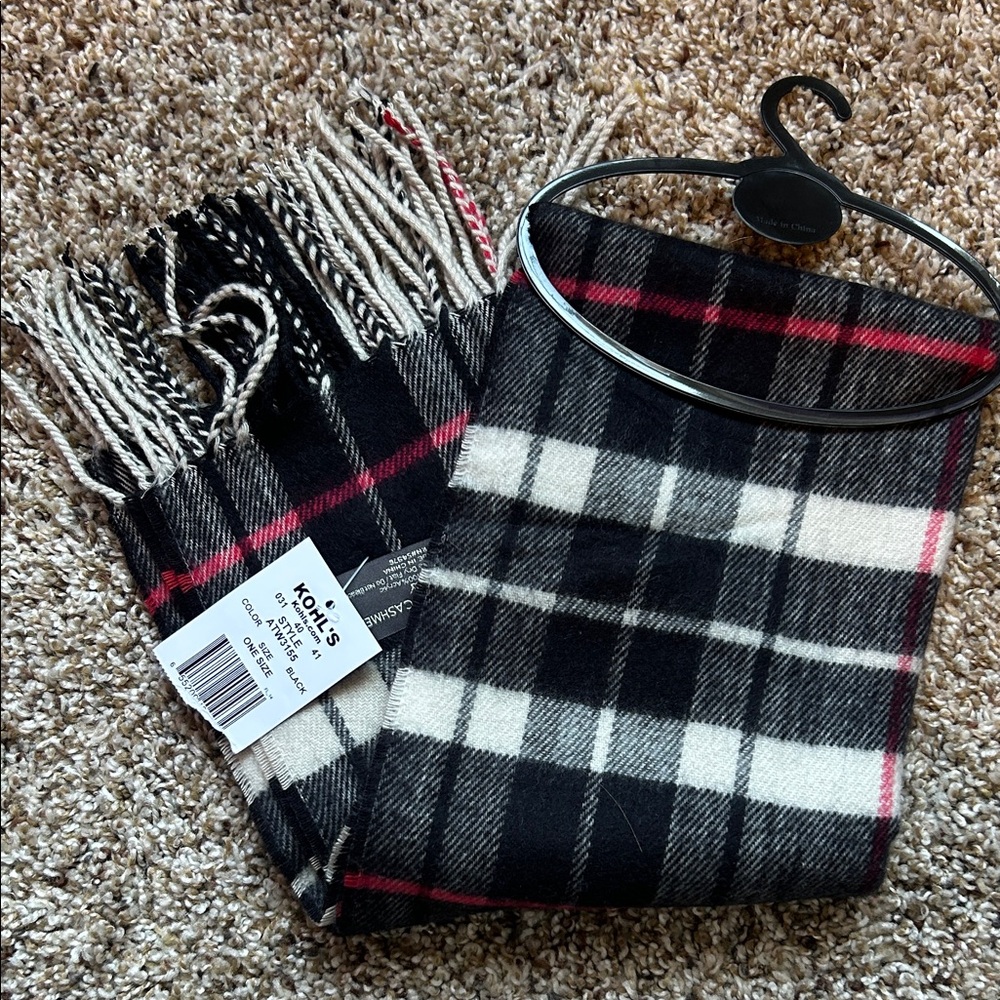 Kohl's Black and White Plaid Scarf